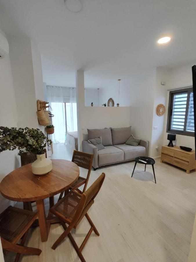 Apartamento Dos Aceras Malaga Bagian luar foto