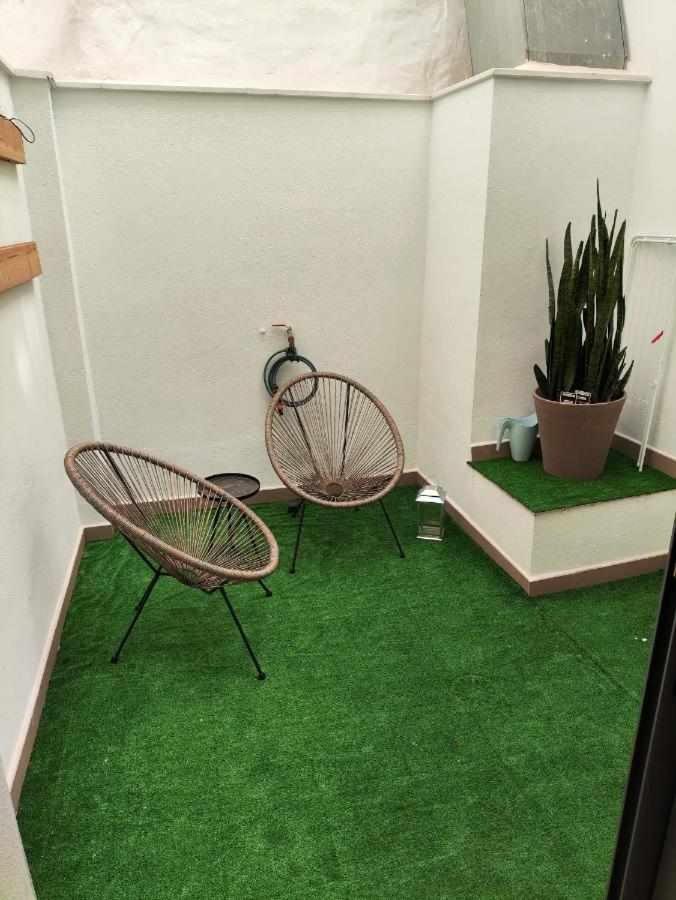 Apartamento Dos Aceras Malaga Bagian luar foto